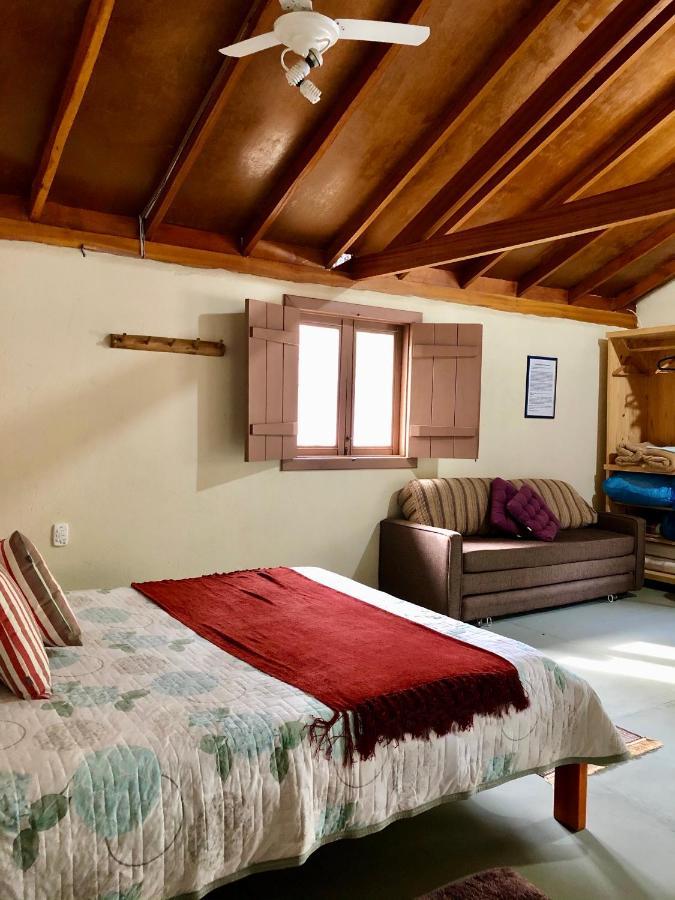 Sitio Dos Palmitos - Chale Palmeira Real Домингус-Мартинс Экстерьер фото